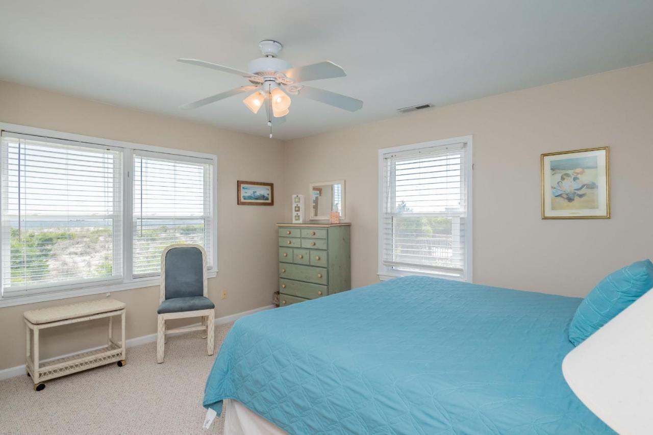 Katie Lou'S Place By Oak Island Accommodations Caswell Beach Kültér fotó